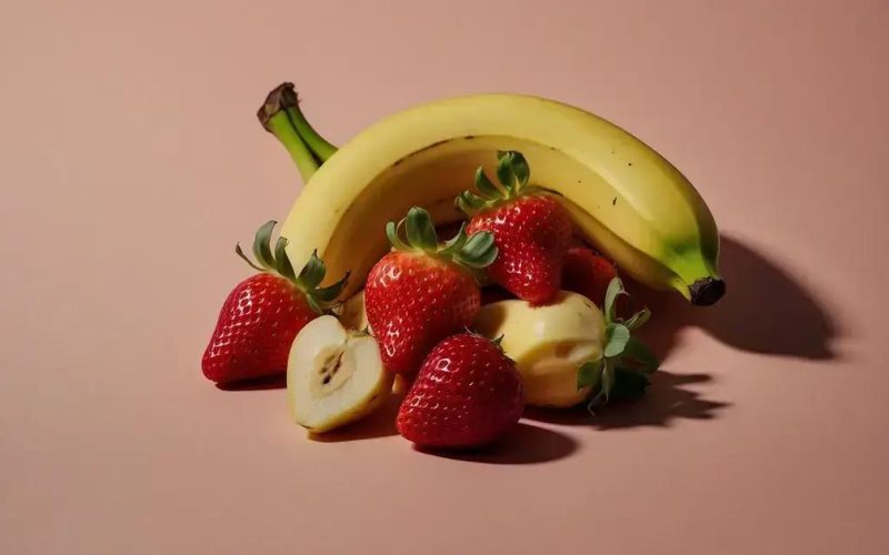 Você sabia? Bananas são bagas, mas morangos não são!